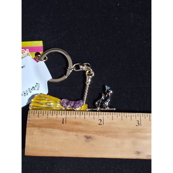 NWT Ghibli Park Japan Exclusive Valley Of Witches Jiji w/ Broomstick Keychain - Picture 5 of 6